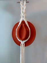Load image into Gallery viewer, Macrame Hat Holder - Chain